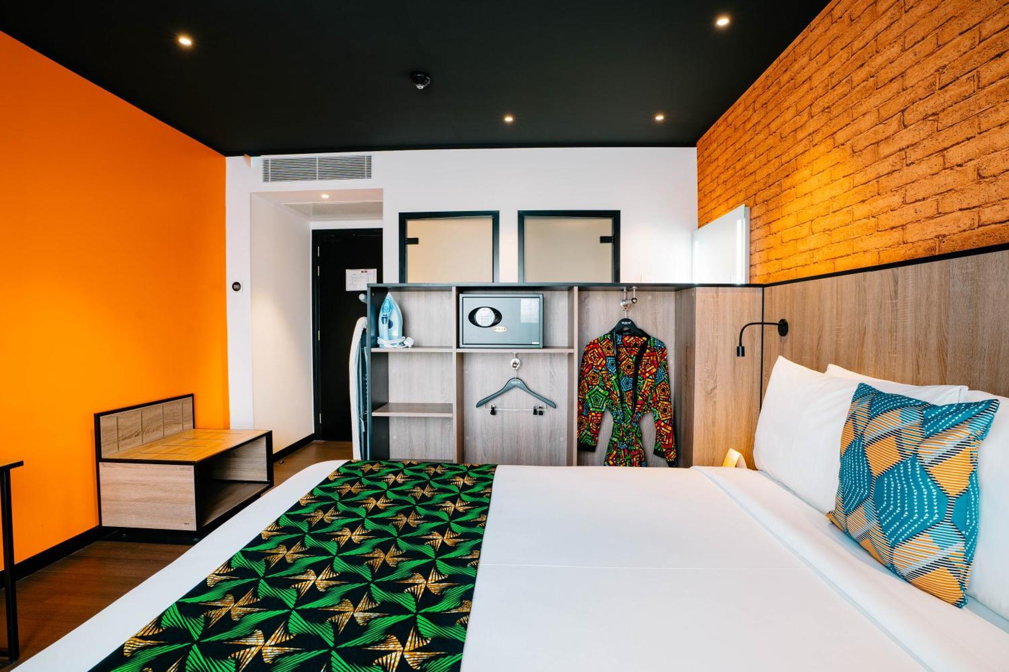 Onomo Hotel Кампала Екстер'єр фото