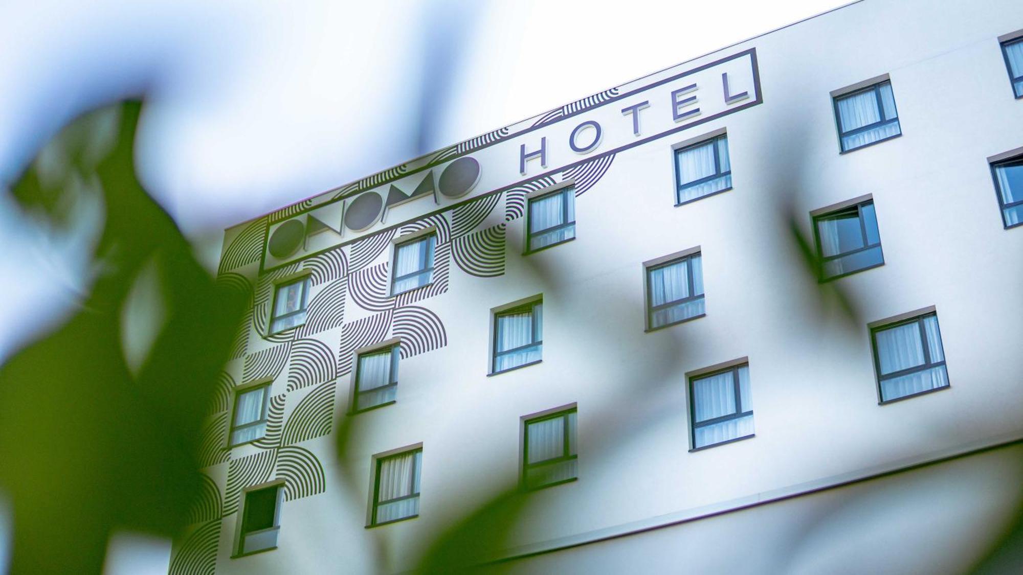 Onomo Hotel Кампала Екстер'єр фото