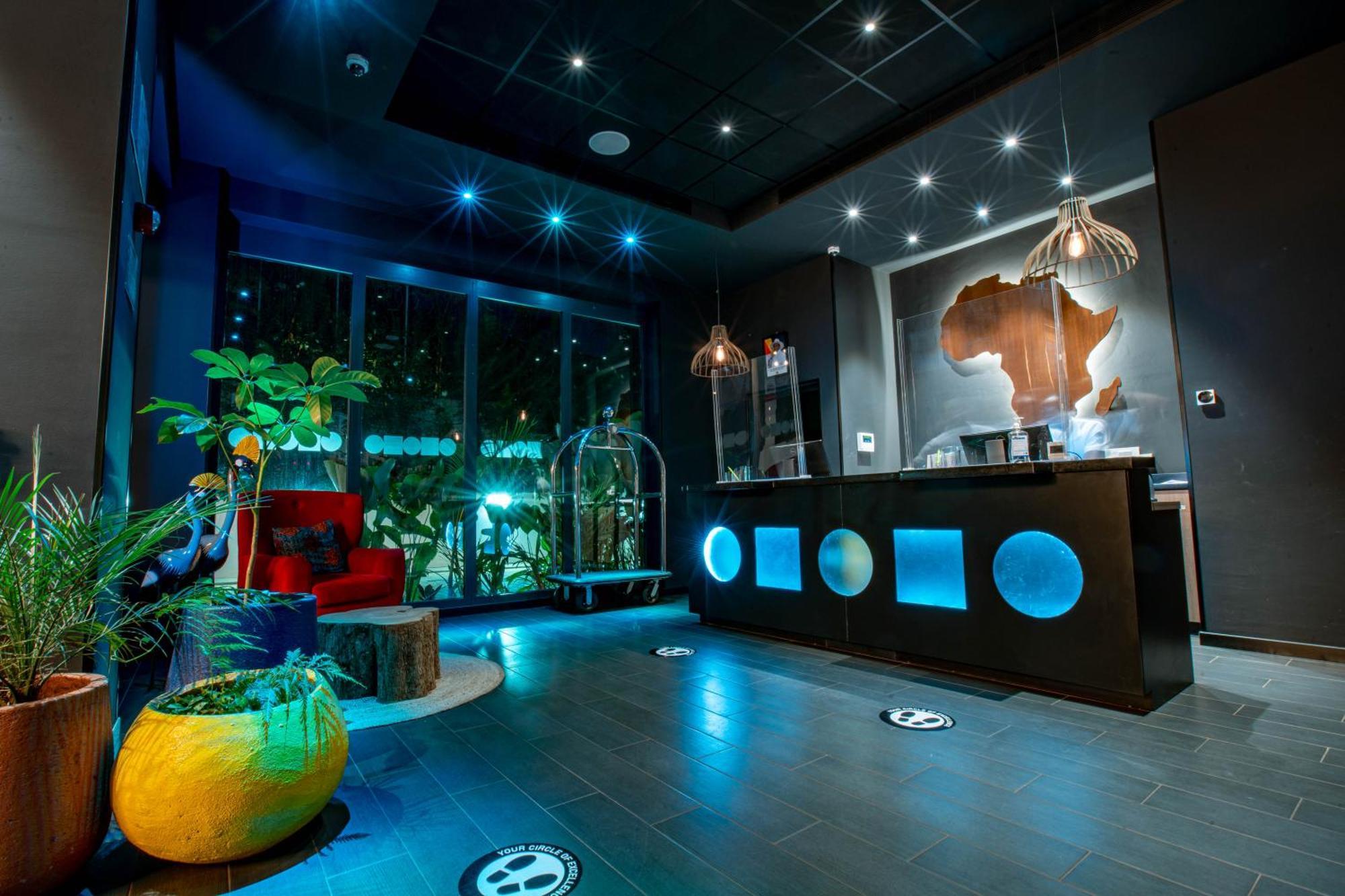 Onomo Hotel Кампала Екстер'єр фото